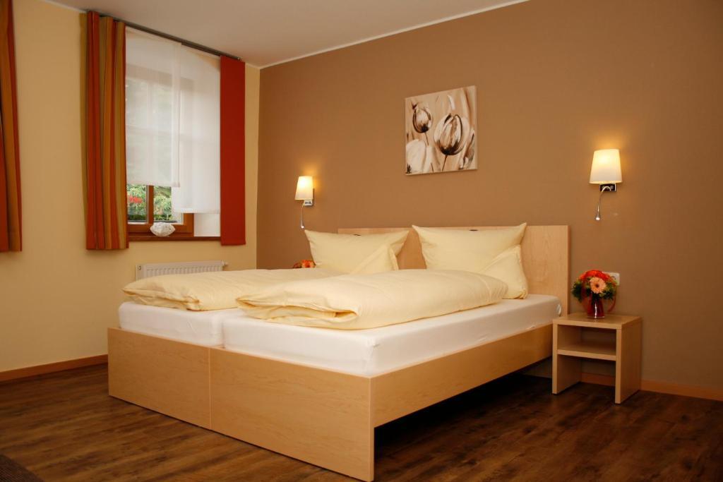 Hotel Gasthof Zur Post Bärnau الغرفة الصورة